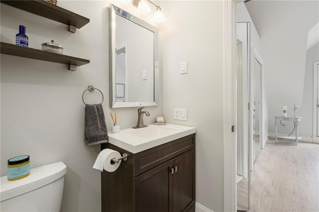 47 King Street UNIT 3 photo 31