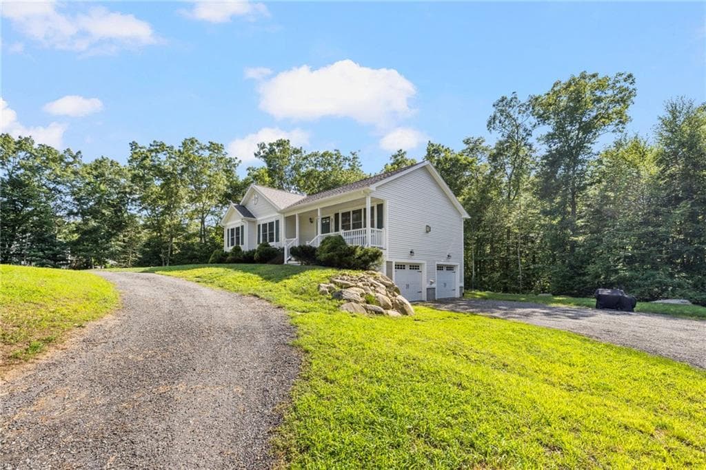 301 Ledge Road photo 3