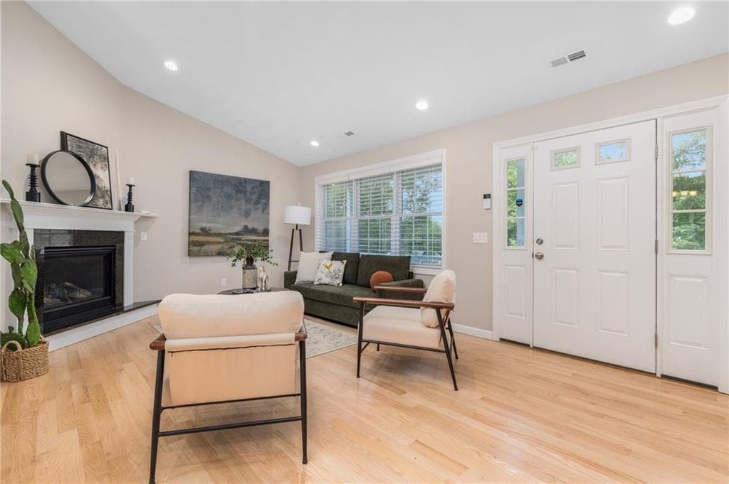 301 Ledge Road photo 9