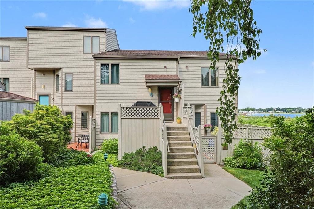 12 Sea Breeze Lane photo 3