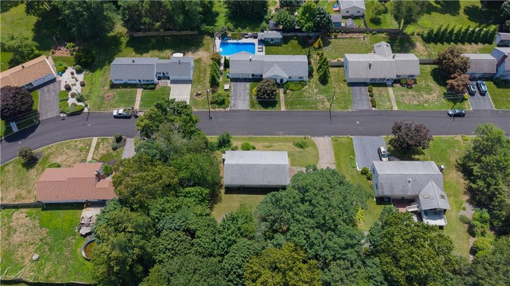 5 Allan Drive photo 23