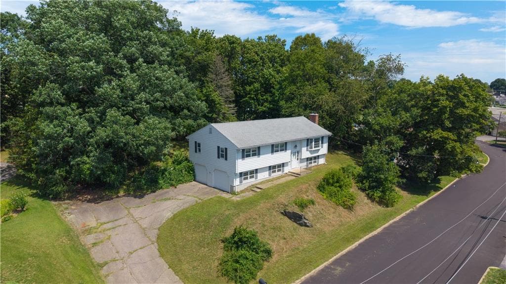 5 Allan Drive photo 24