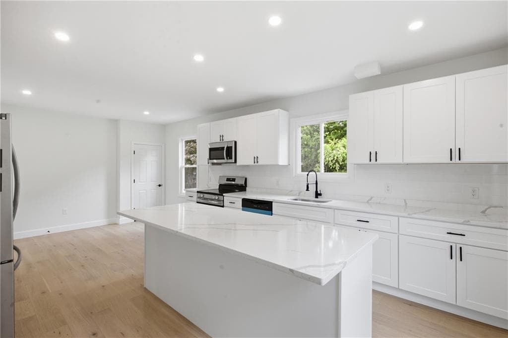 44 Park Place photo 2