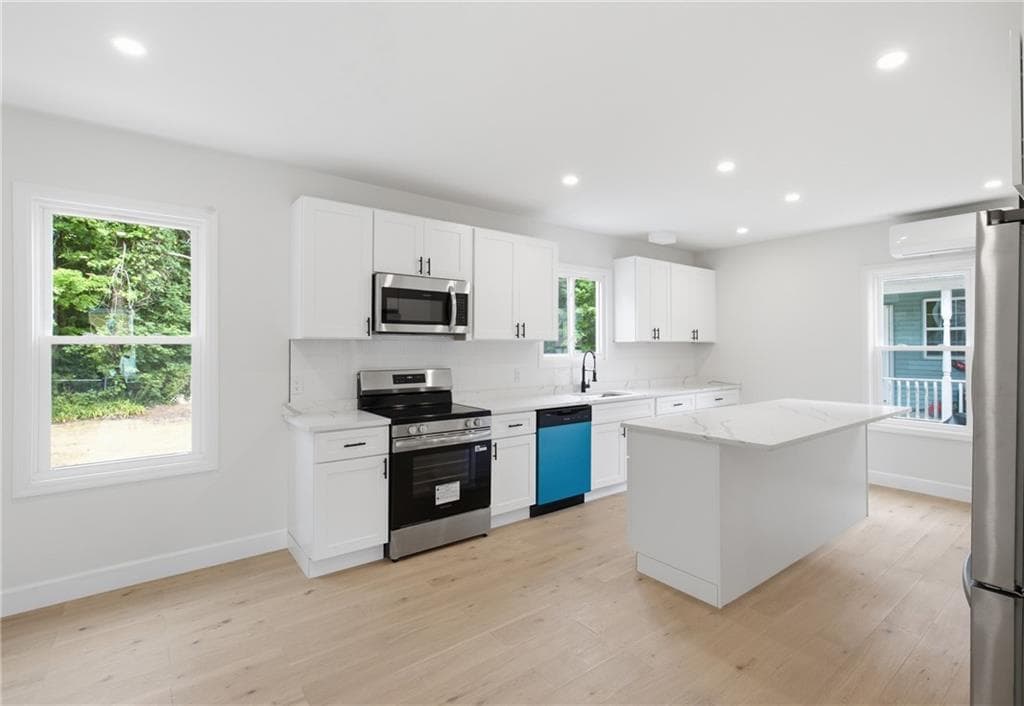 44 Park Place photo 3
