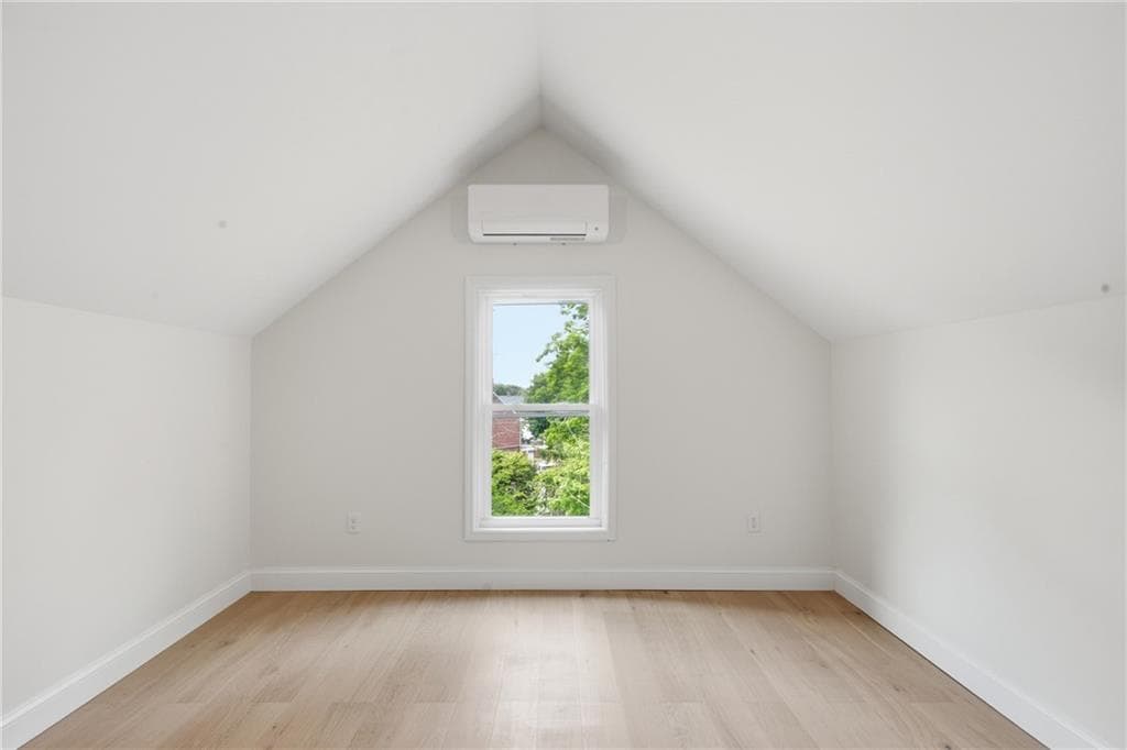 42 Park Place photo 18