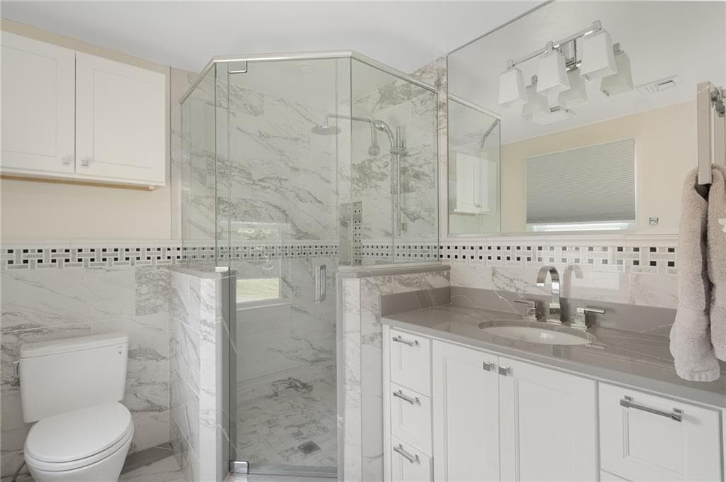 16 Lennon Road photo 24