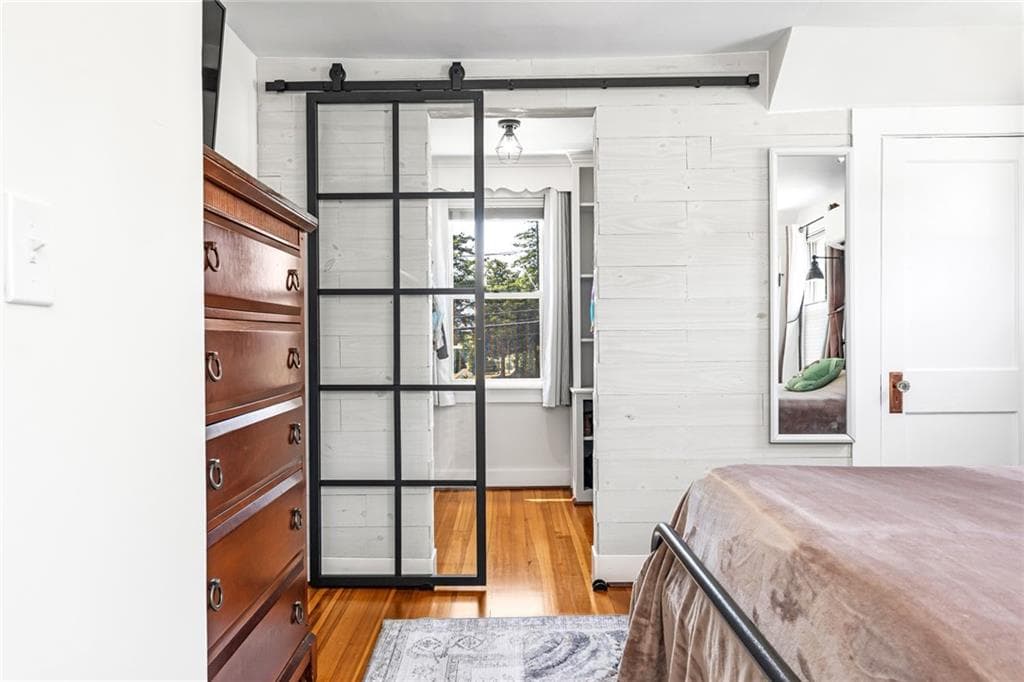 124 Beach Street photo 30