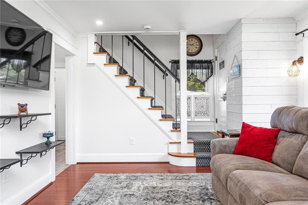 124 Beach Street photo 19
