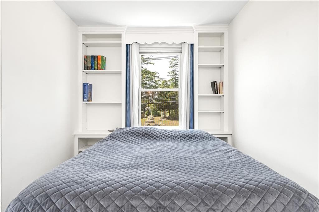 124 Beach Street photo 35