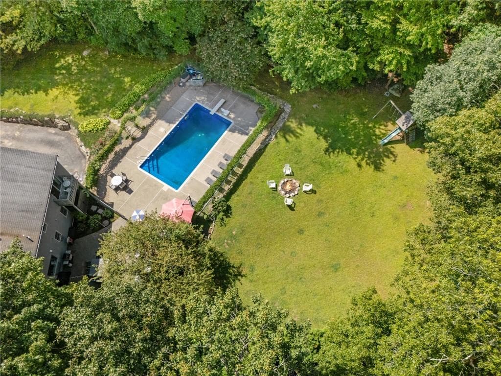 20 Oakridge Drive photo 45
