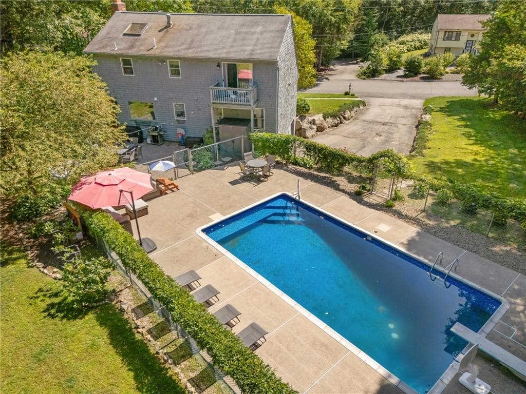 20 Oakridge Drive photo 39
