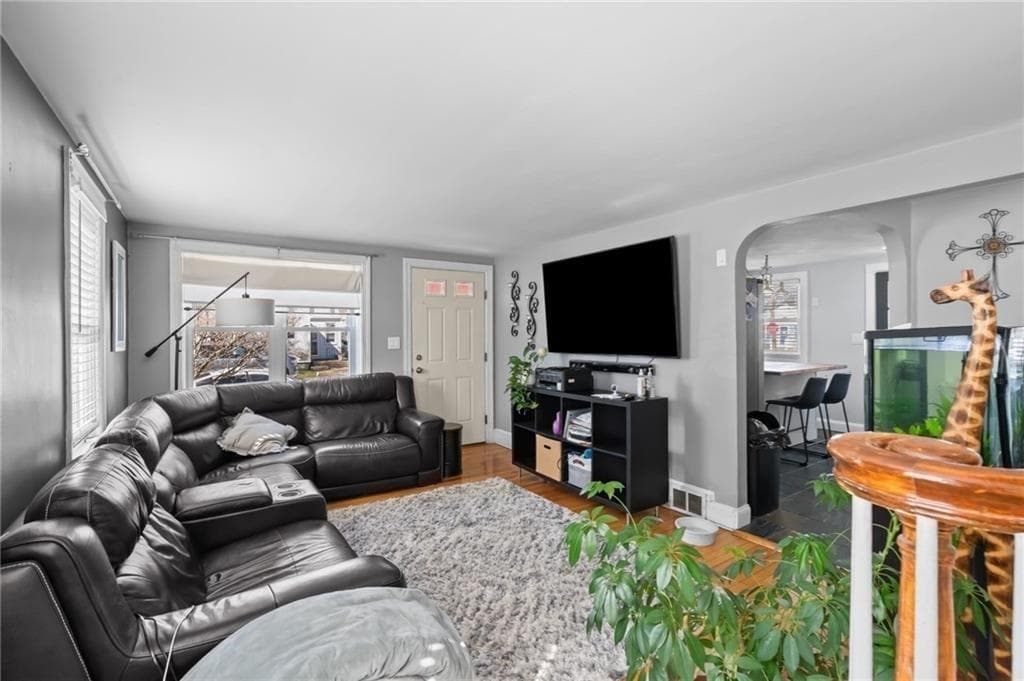 19 Annette Avenue photo 6