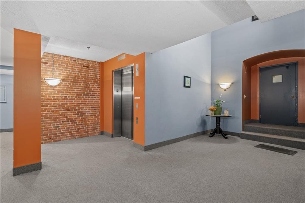 494 Woonasquatucket Avenue UNIT 101 photo 23