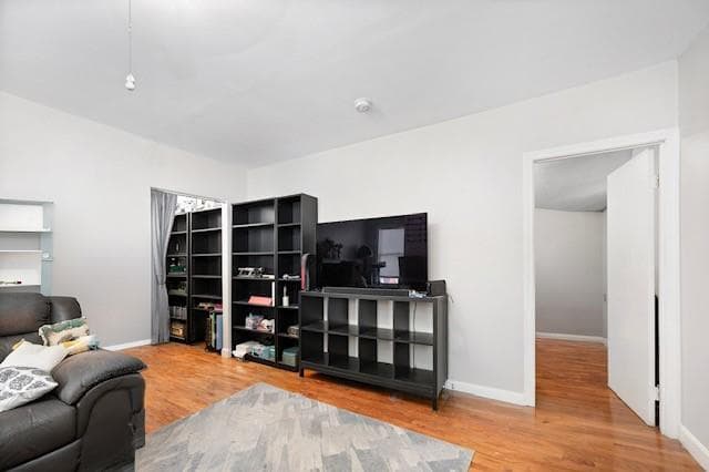 275 Carpenter Street photo 25