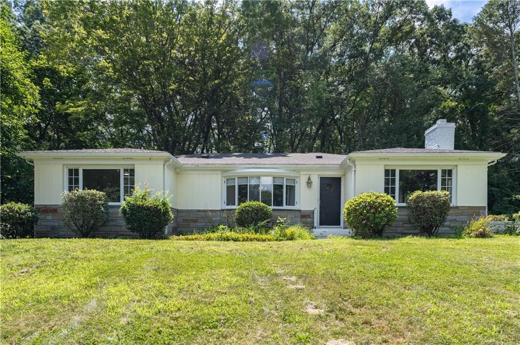 Single Family Residence at 6 Old Pound Hill Road, North Smithfield, photo 2 of 40