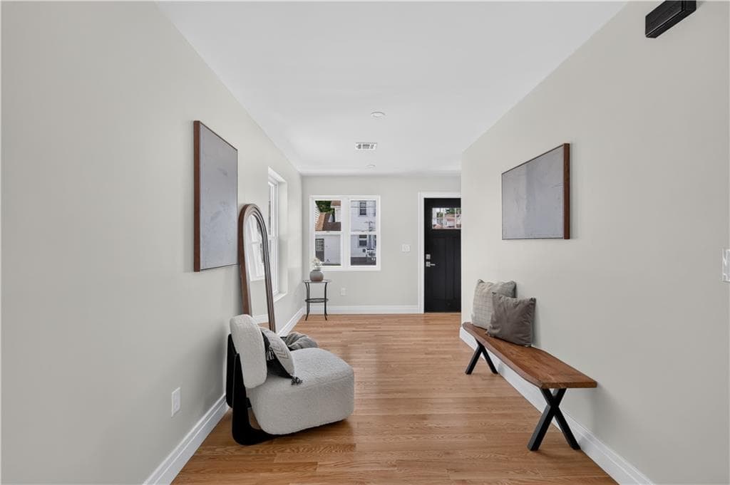 31 Tucker Street photo 9