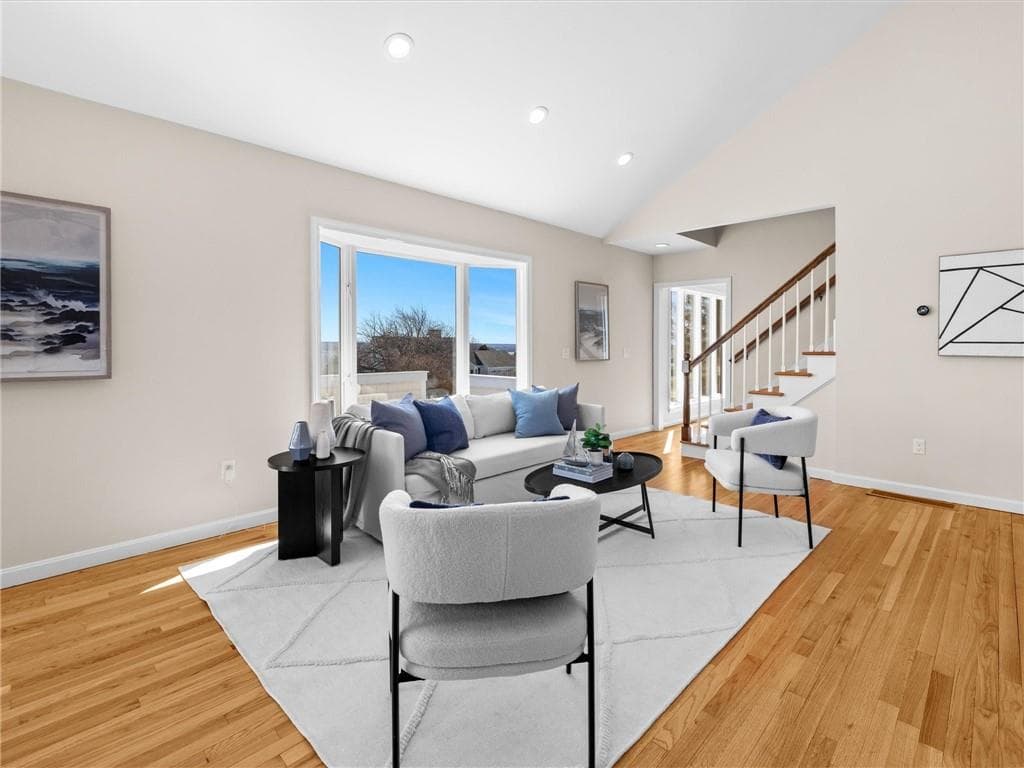95 Holman Street photo 12