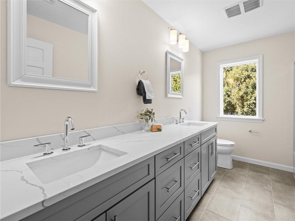 95 Holman Street photo 35