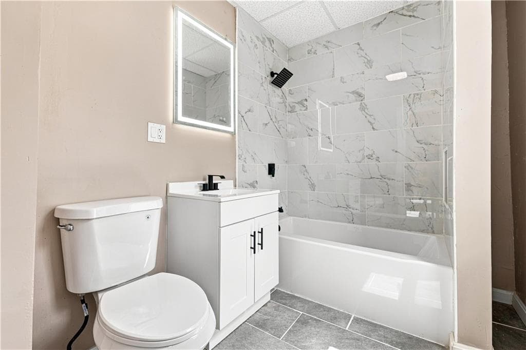 16 Deborah Street photo 18