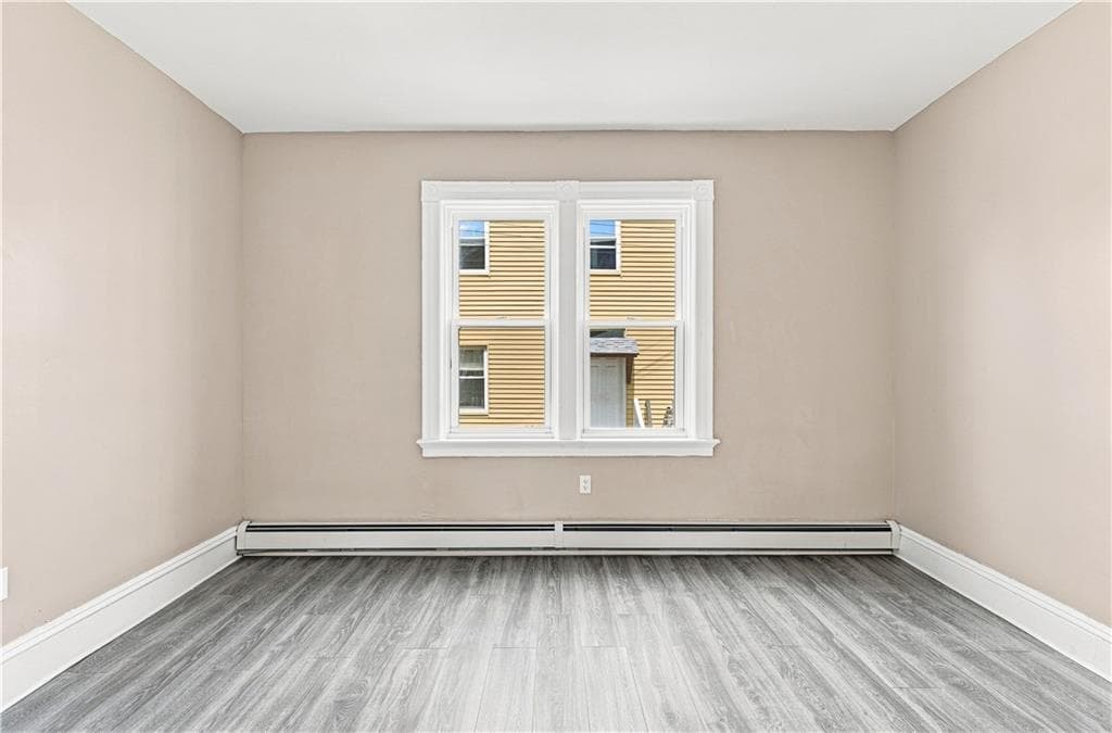 16 Deborah Street photo 15