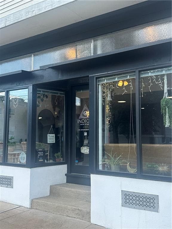 208 Warren Avenue UNIT 2