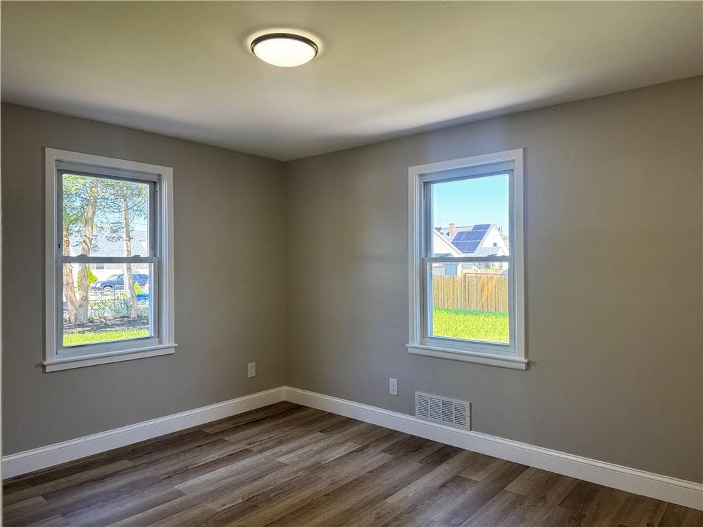 496 Beverage Hill Avenue photo 9