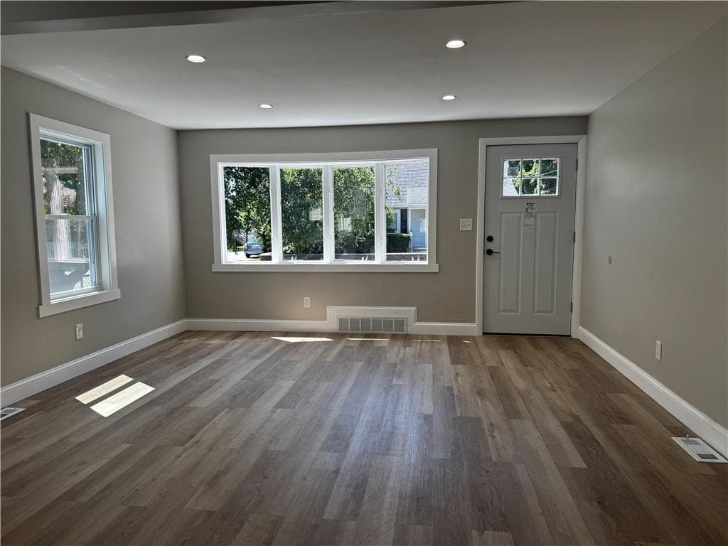 496 Beverage Hill Avenue photo 4