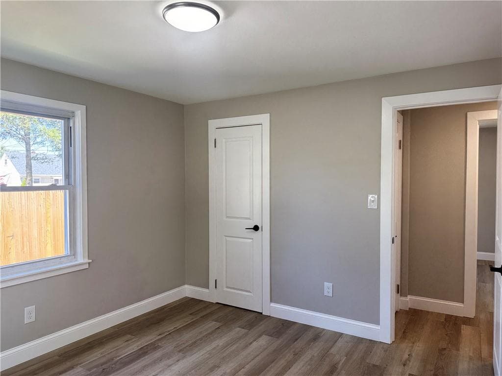 496 Beverage Hill Avenue photo 8