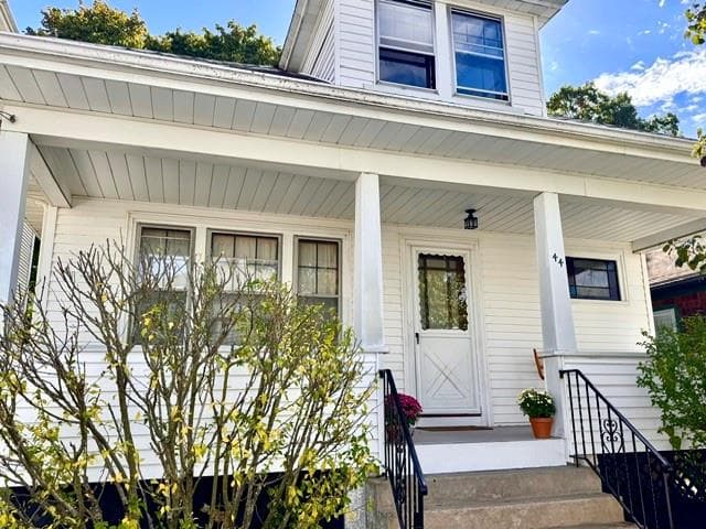 Single Family Residence at 44 Berkley Street, Providence, photo 2 of 21