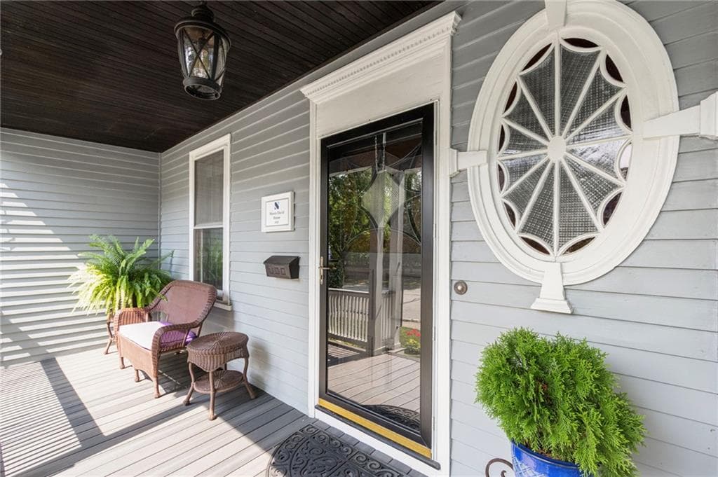 7 Prairie Avenue photo 2