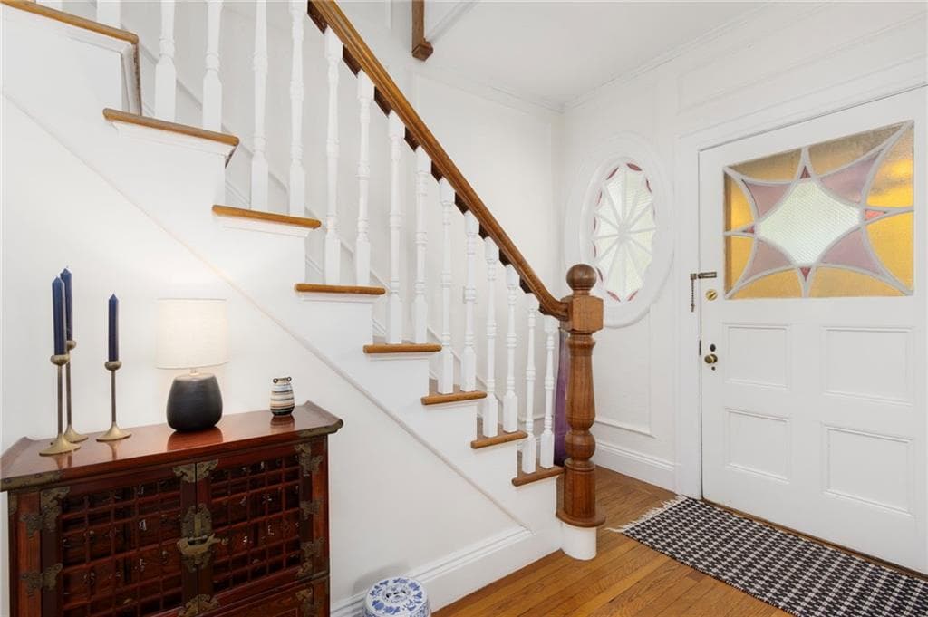 7 Prairie Avenue photo 3