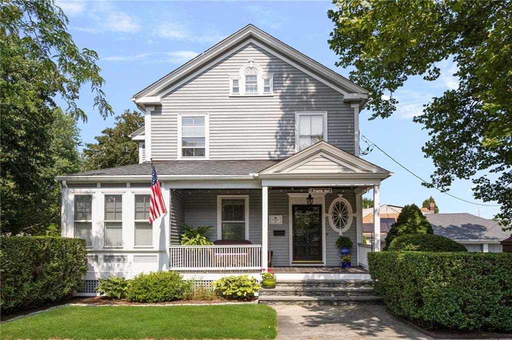 7 Prairie Avenue