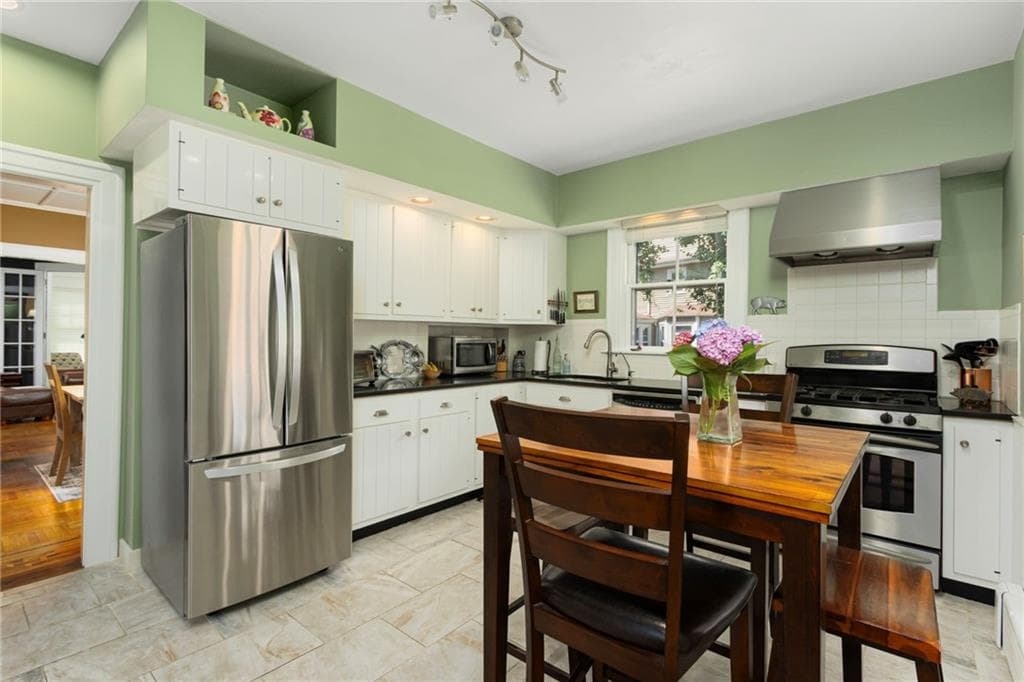 7 Prairie Avenue photo 20
