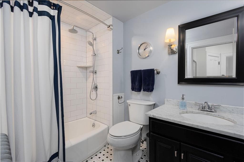 7 Prairie Avenue photo 30
