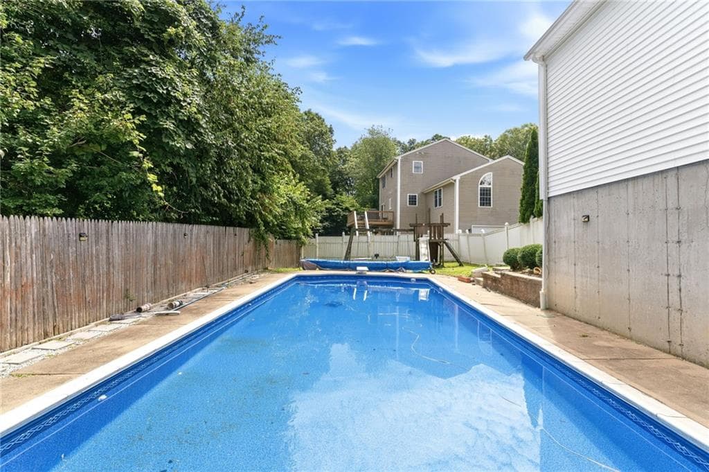 19 Gilcrest Drive photo 20