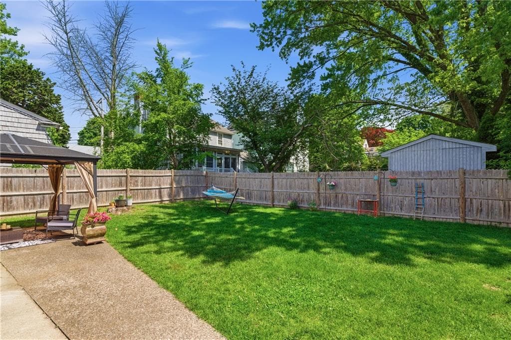 69 Roger Williams Avenue photo 6