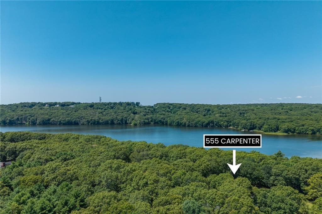 555 Carpenter Lane photo 47