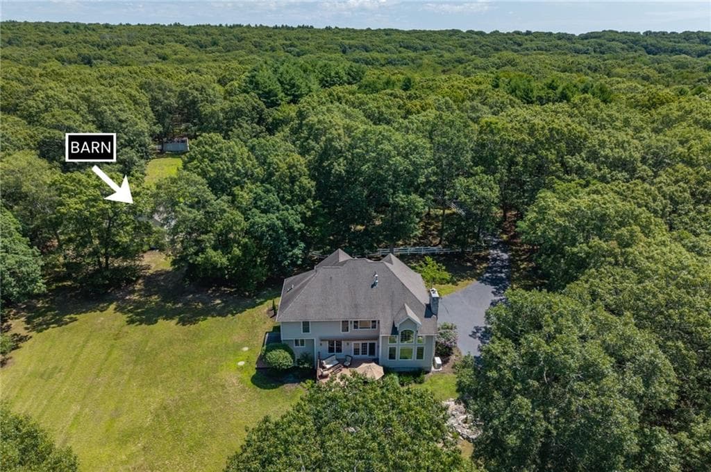 555 Carpenter Lane photo 40