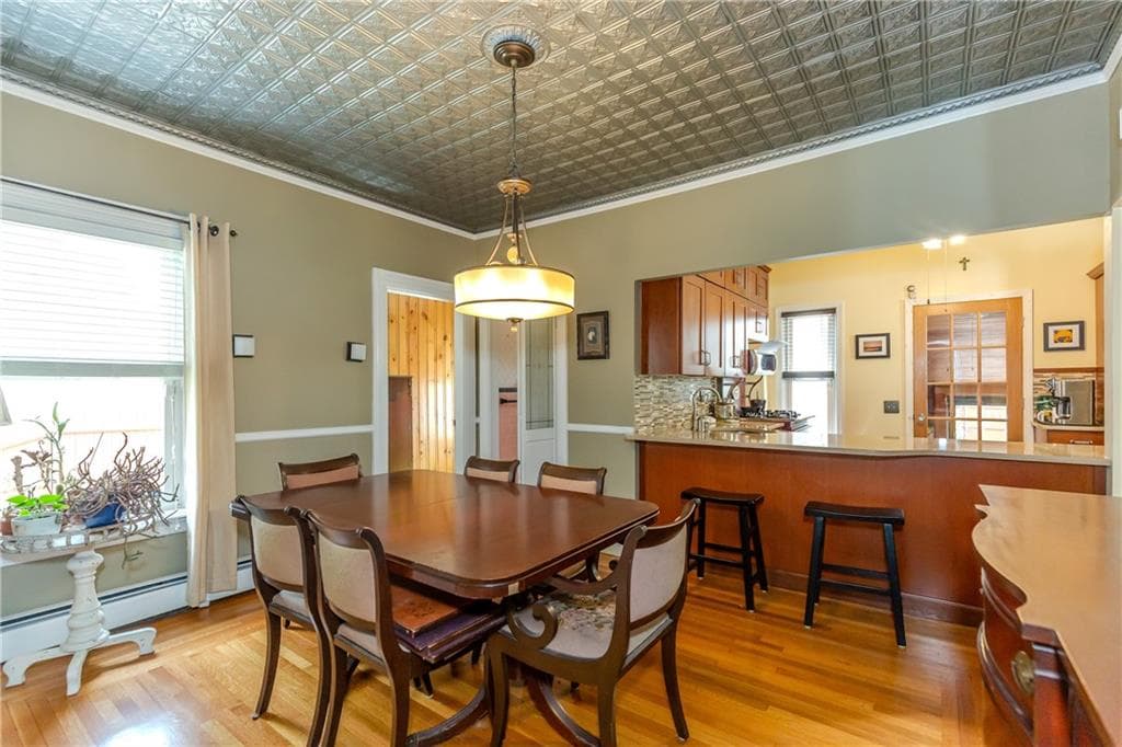Single Family Residence at 85 Armistice Boulevard, Pawtucket, photo 10 of 29