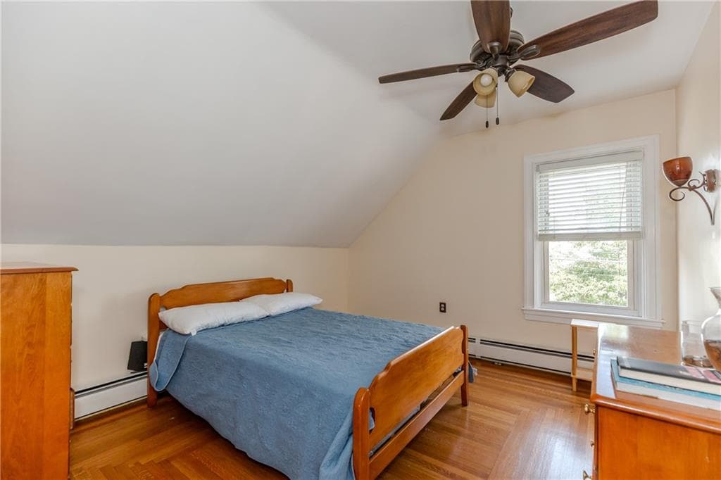 Single Family Residence at 85 Armistice Boulevard, Pawtucket, photo 14 of 29