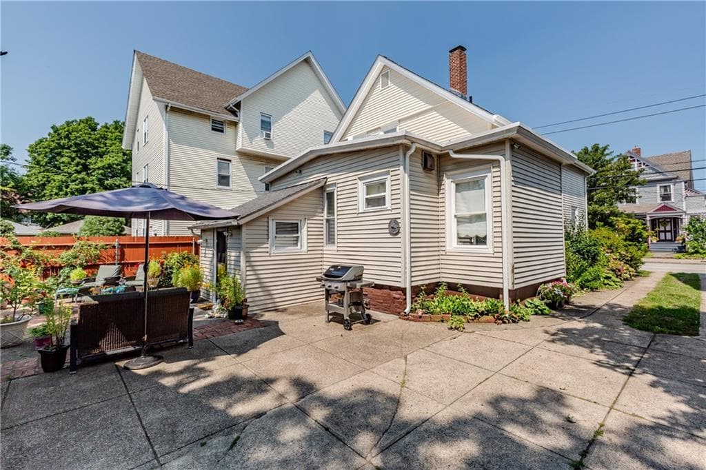 Single Family Residence at 85 Armistice Boulevard, Pawtucket, photo 25 of 29