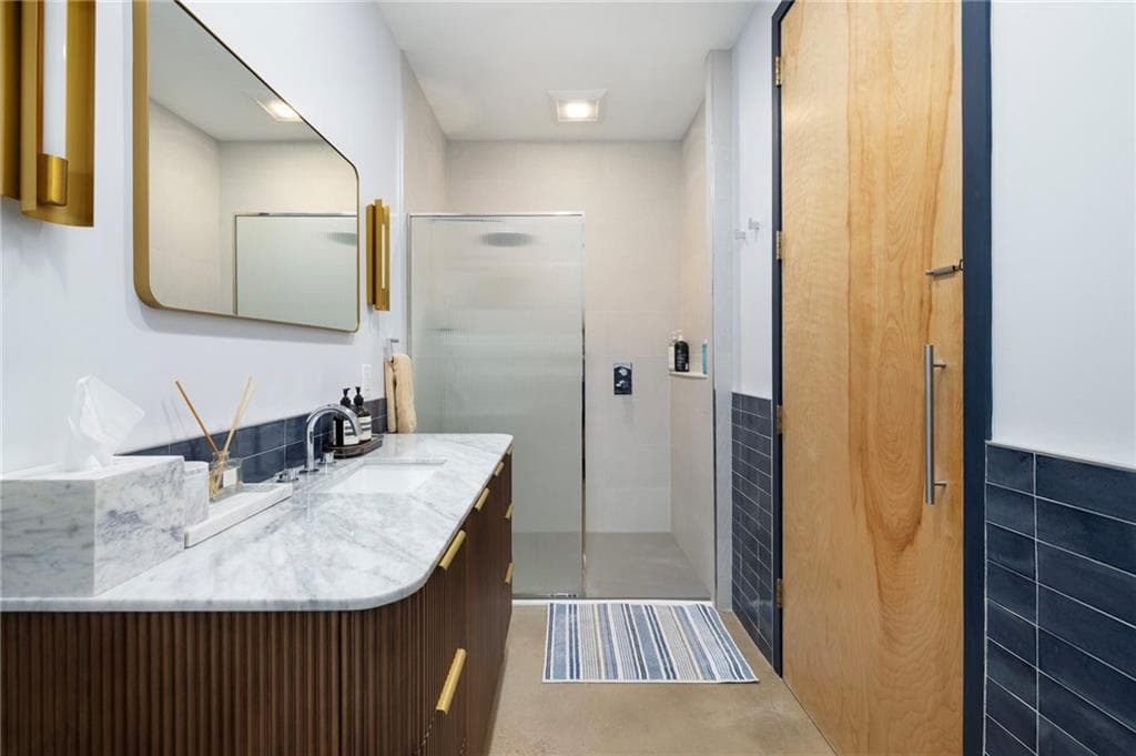 114 Ring Street UNIT 1 photo 20