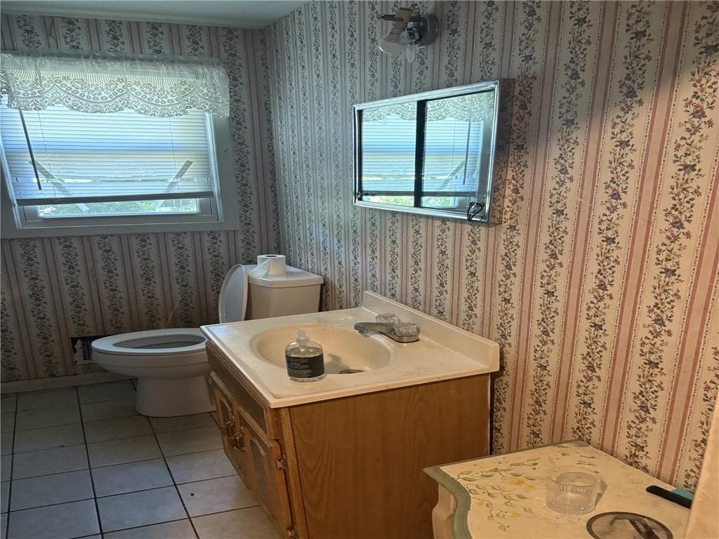 51 Morse Avenue photo 3
