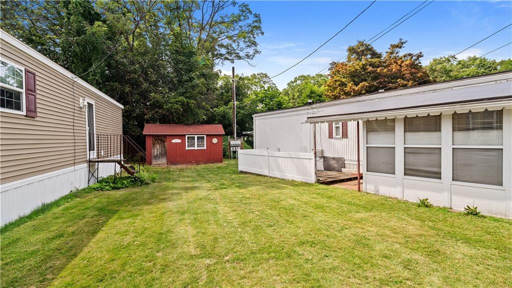 979 49 Toll Gate Road photo 18