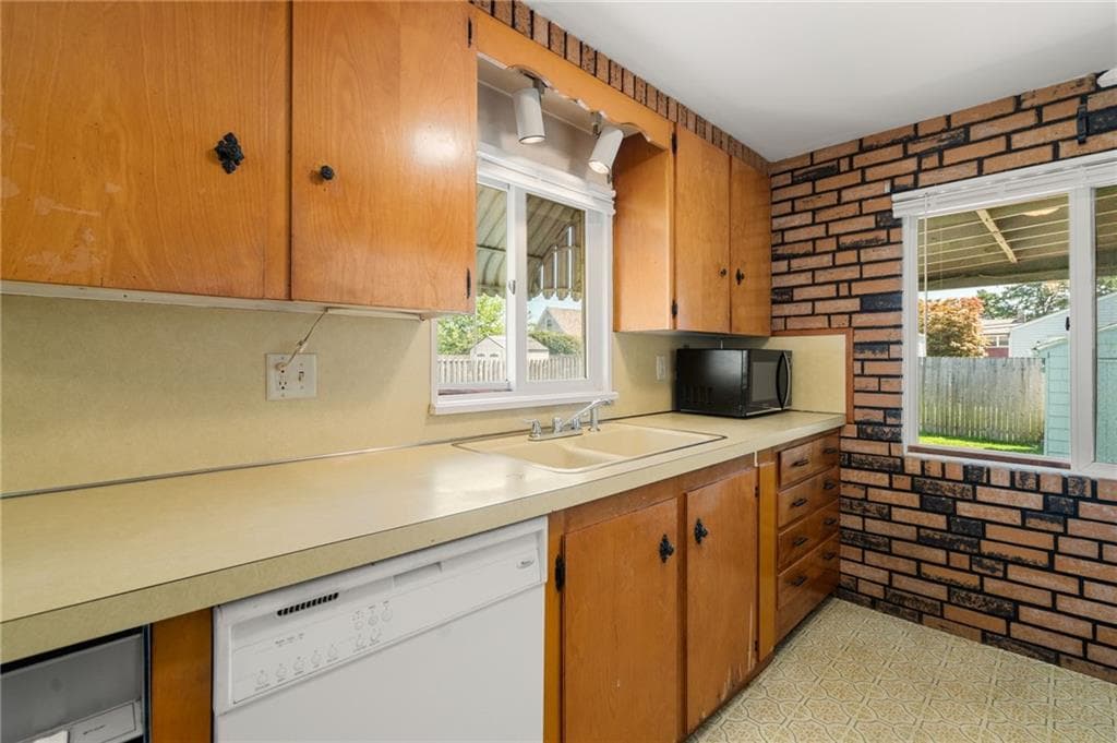 21 Ashley Street photo 10