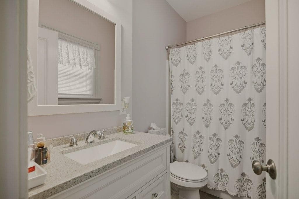 88 Burton Street photo 36