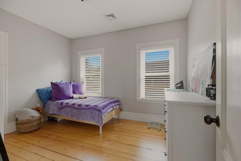 88 Burton Street photo 45
