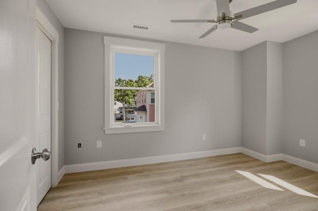 88 Burton Street photo 19