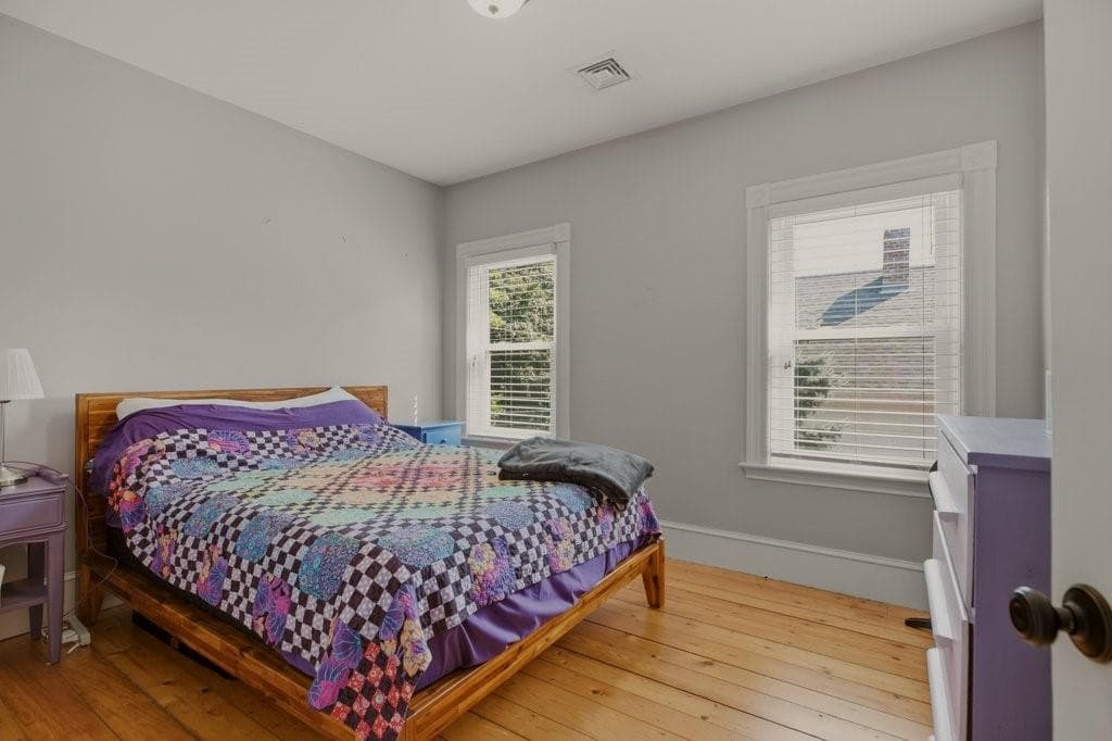 88 Burton Street photo 44