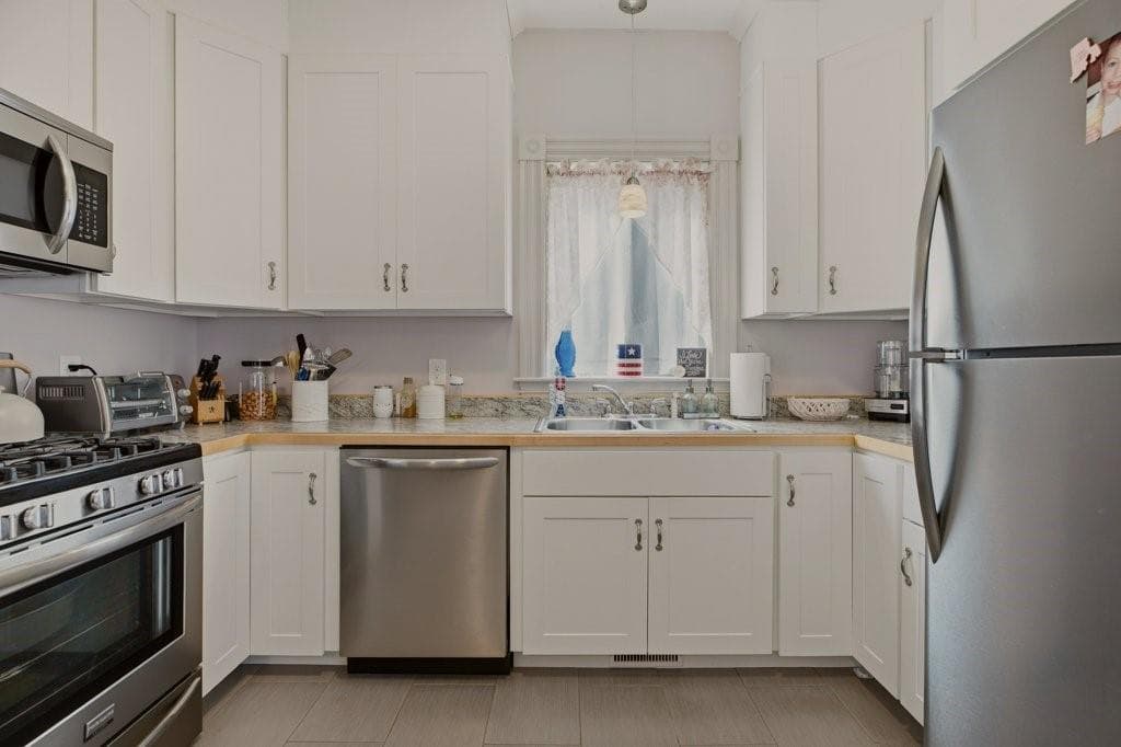 88 Burton Street photo 31